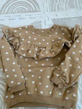 Quincy Mae Floral Sweatshirt - Tan